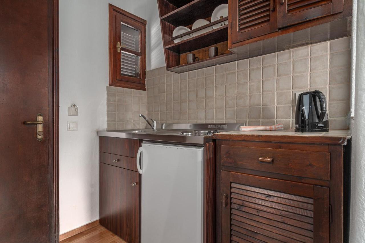 Margi House Apartment Skiathos Town Exterior photo